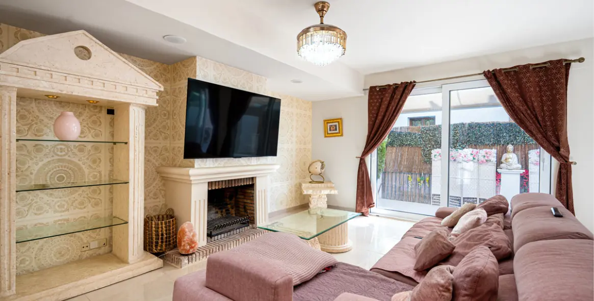 Продажа таунхауса в Estepona 11