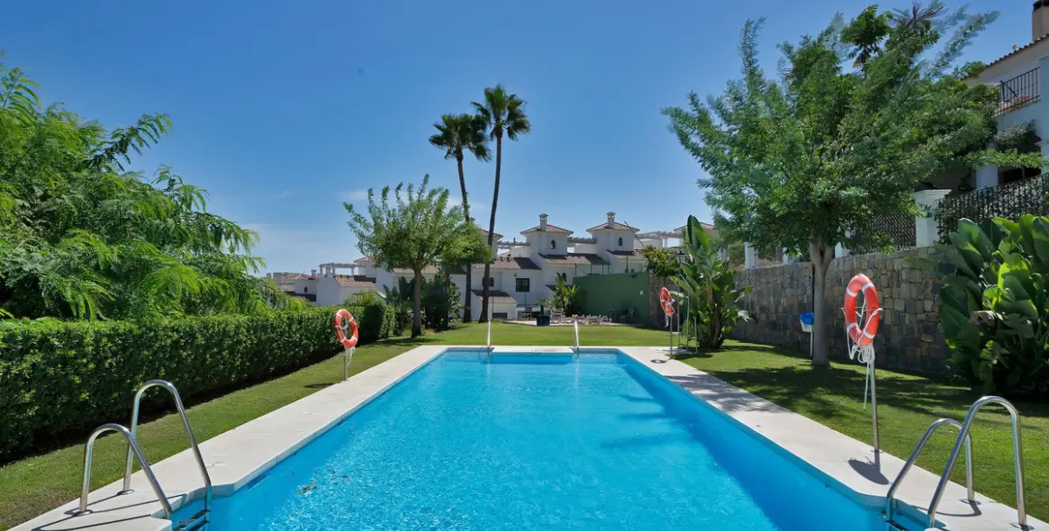 Продажа таунхауса в Estepona 12