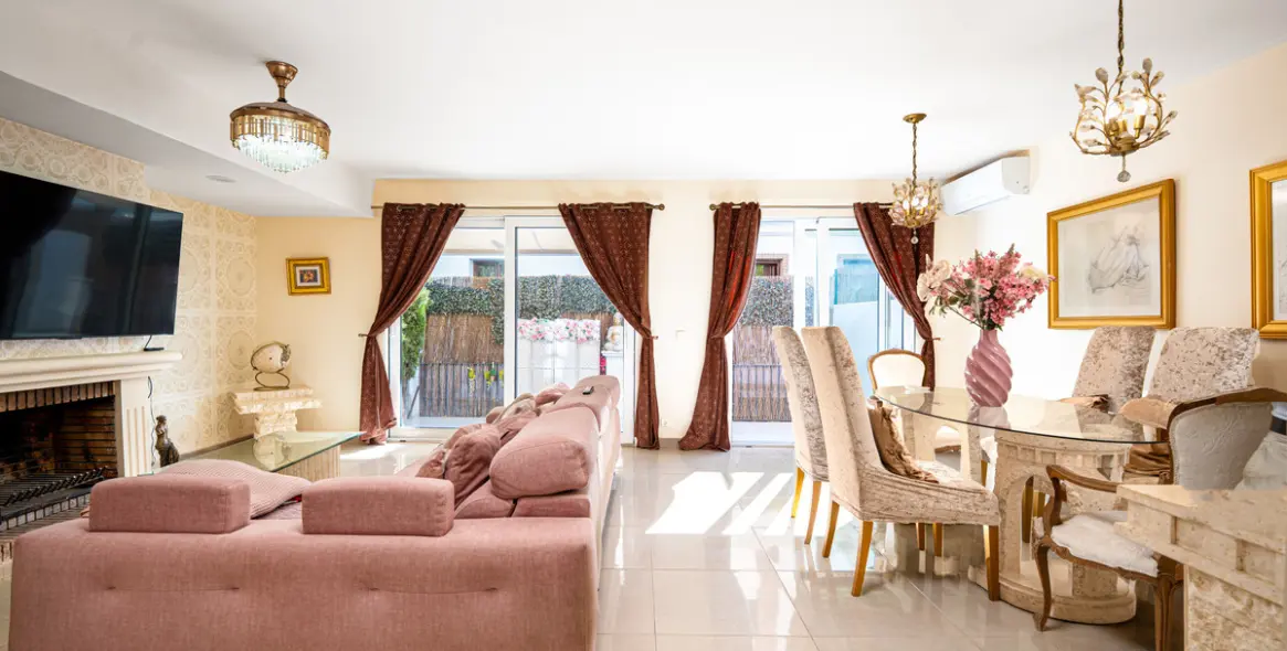 Продажа таунхауса в Estepona 2