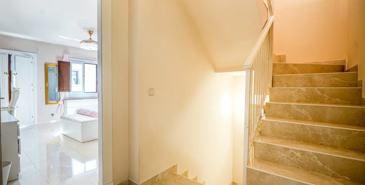 Продажа таунхауса в Estepona 28