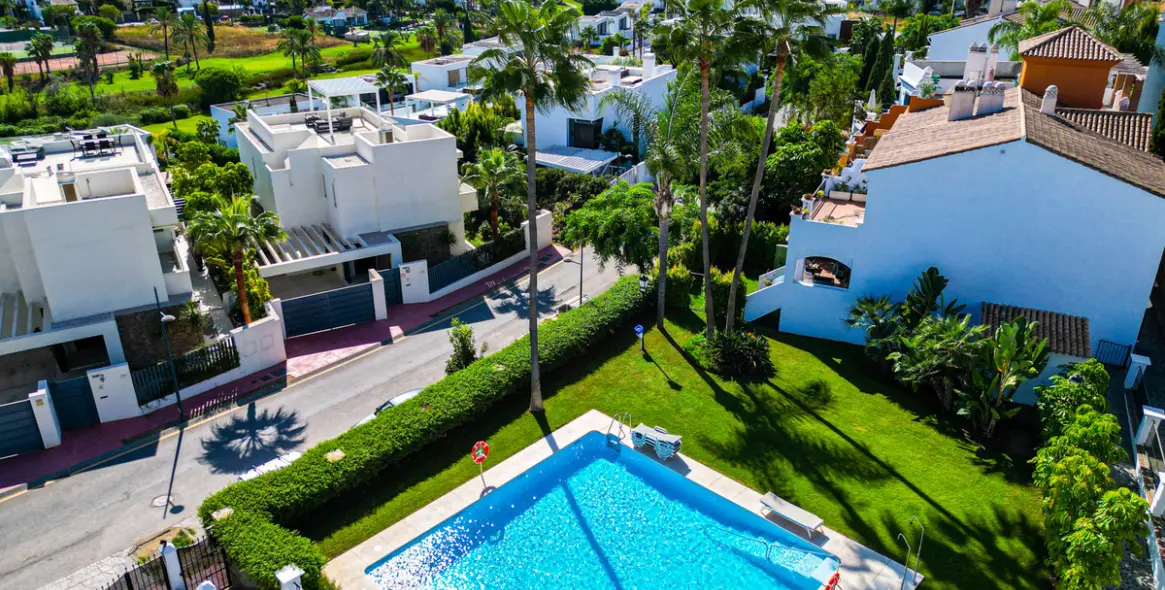 Продажа таунхауса в Estepona 40