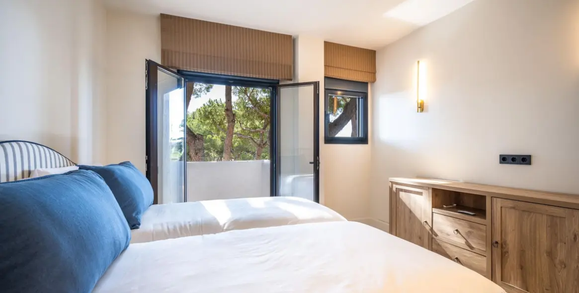 Sale of duplex in Nueva Andalucía 16