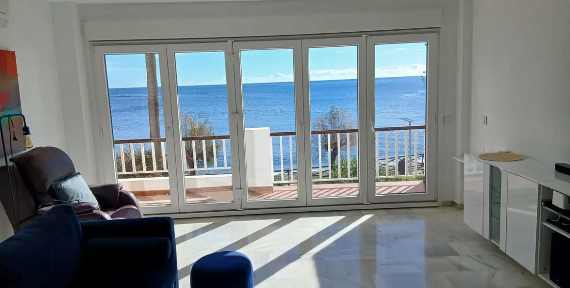 Sale of duplex in Estepona 2