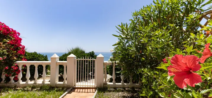 Sale of duplex in Estepona 2