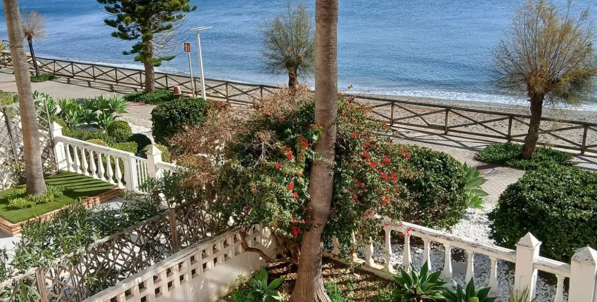 Sale of duplex in Estepona 10