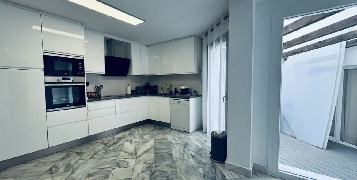 Sale of ground floor apartment in Marbella 7