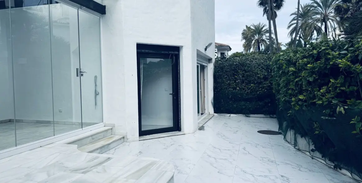 Venta de apartamento en planta baja en Marbella 23