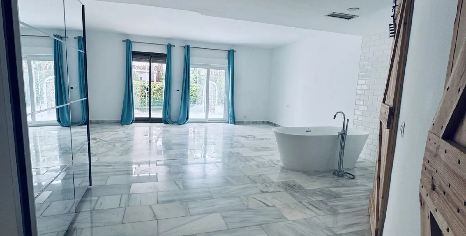 Sale of ground floor apartment in Marbella 13
