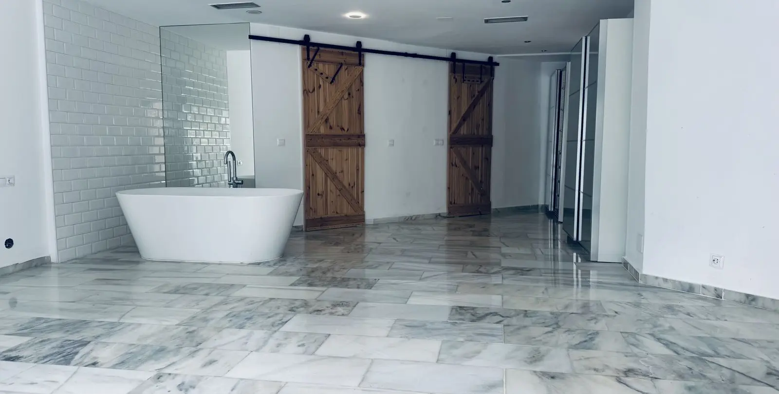 Sale of ground floor apartment in Marbella 14