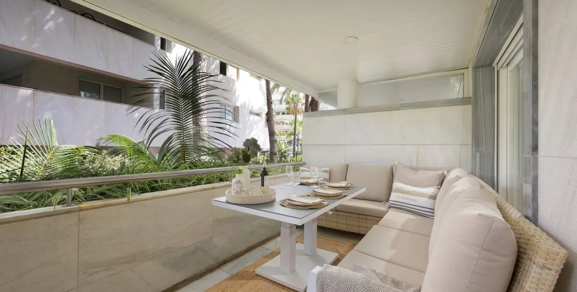 Sale of middle floor apartment in Marbella 8