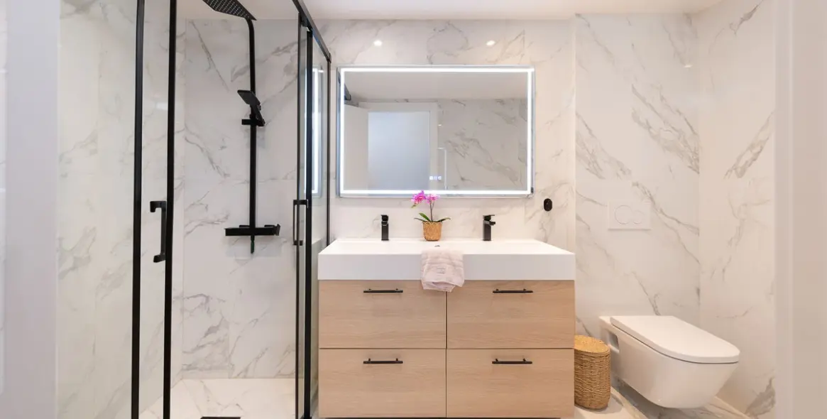 Sale of middle floor apartment in Marbella 13