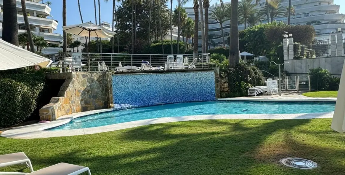 Продажа апартаментов на среднем этаже в Marbella 22