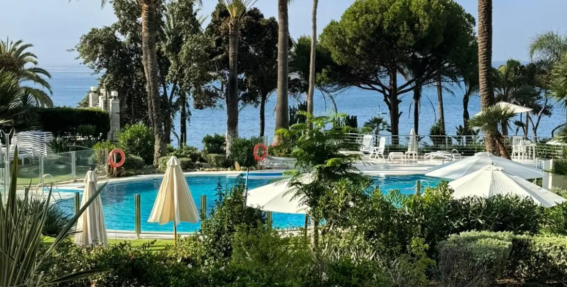 Продажа апартаментов на среднем этаже в Marbella 23