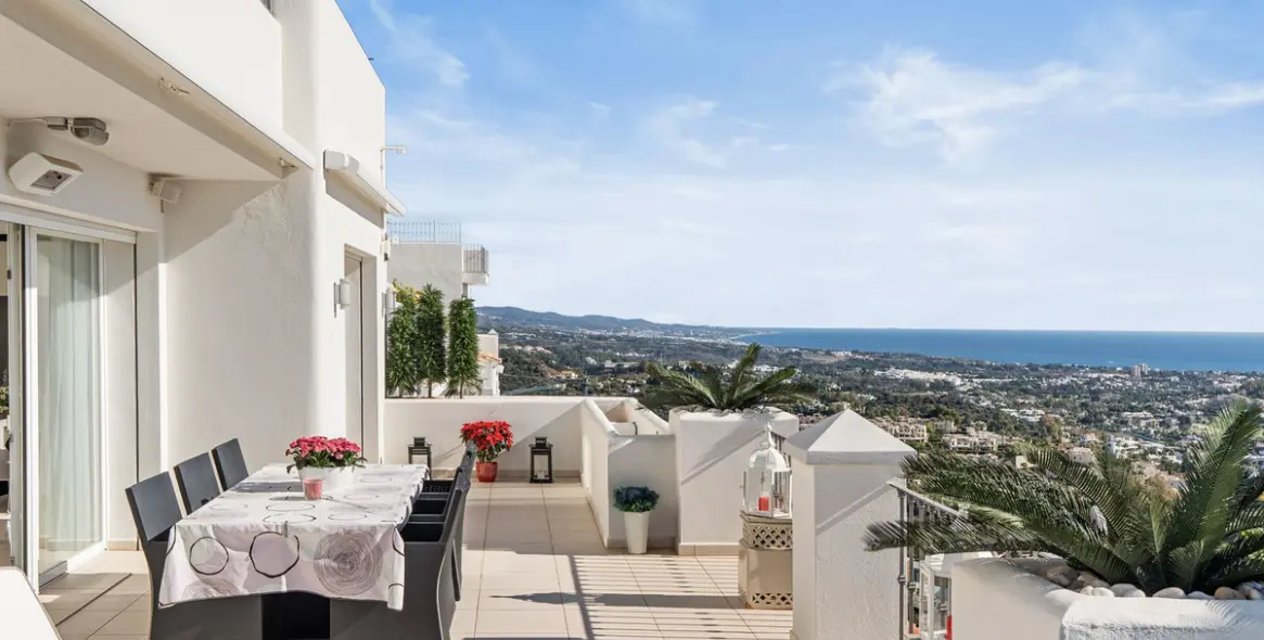 Sale of duplex in La Heredia 1