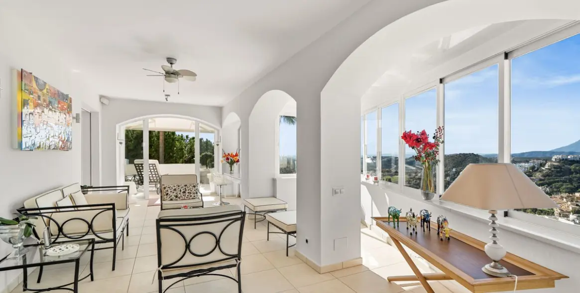 Sale of duplex in La Heredia 4