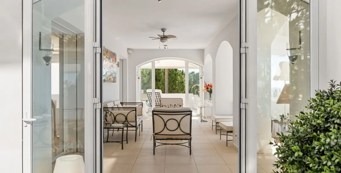 Sale of duplex in La Heredia 10