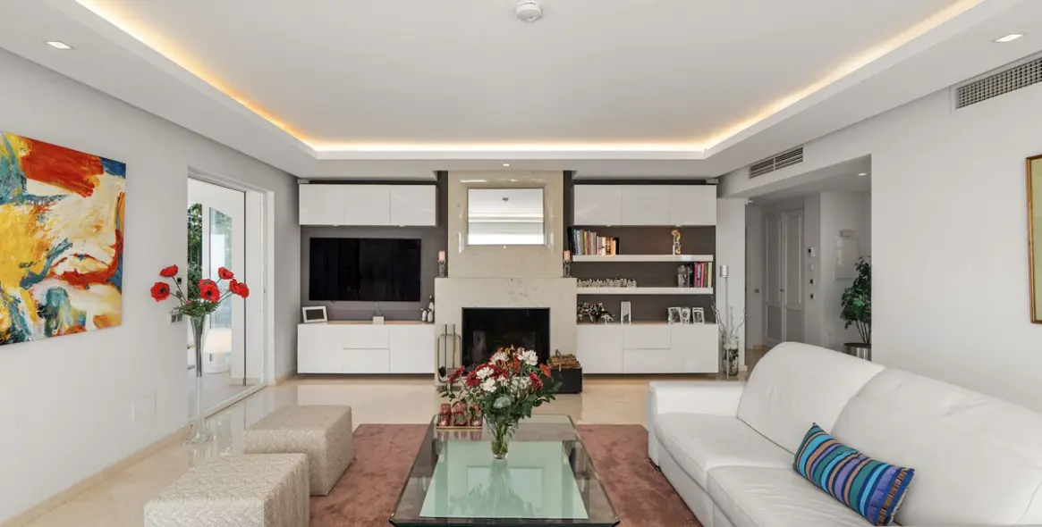 Sale of duplex in La Heredia 15