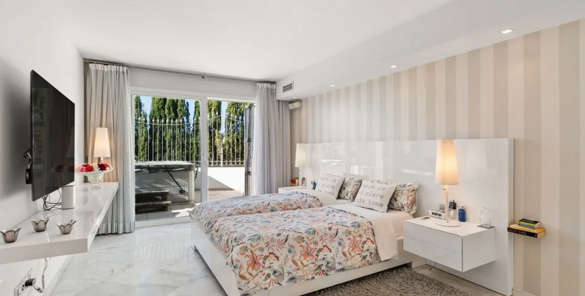 Venta de dúplex en La Heredia 24