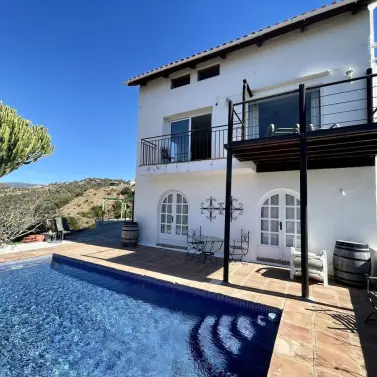 Sale of detached villa in Istán