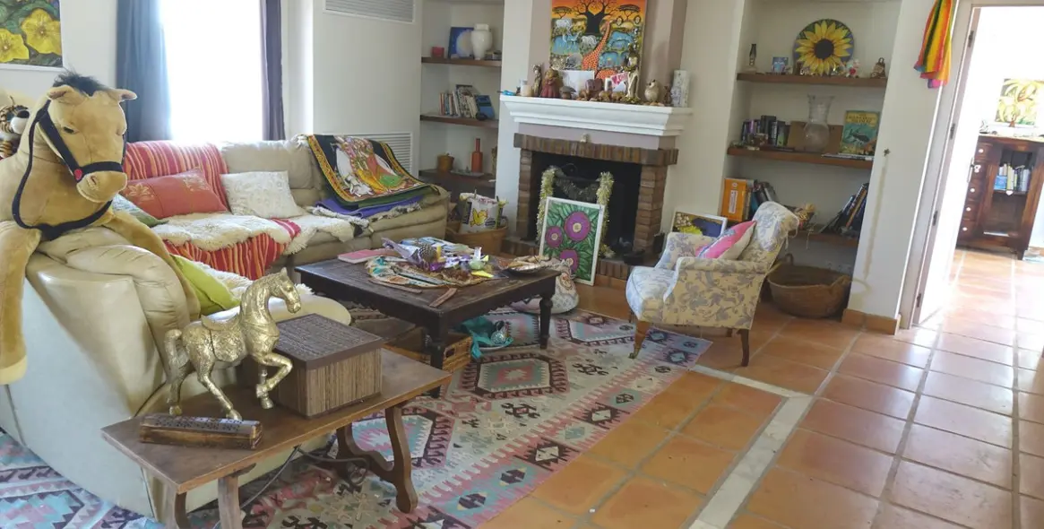 Sale of detached villa in Valtocado 6