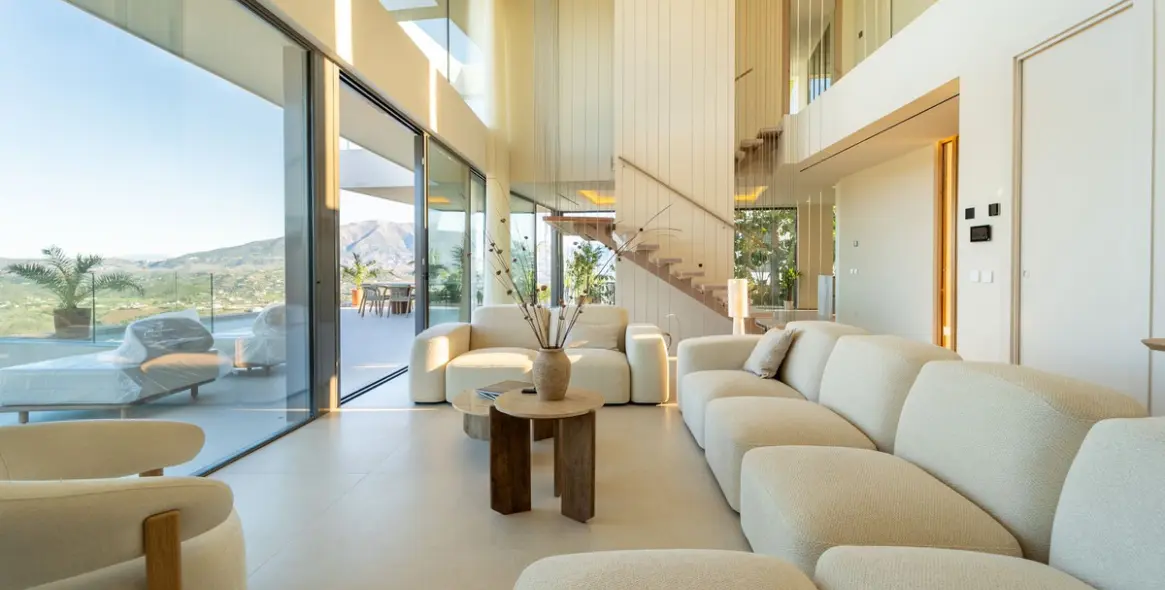 Sale of detached villa in La Cala Golf 3