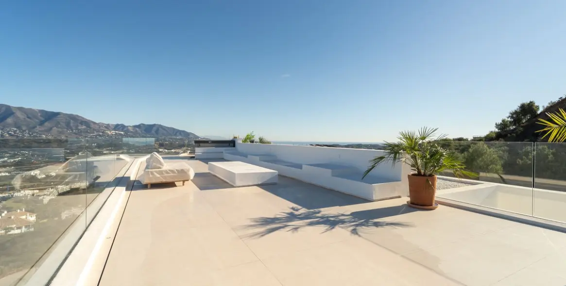 Sale of detached villa in La Cala Golf 9