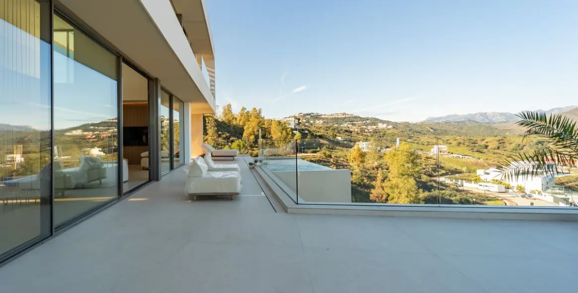 Продажа  отдельно стоящей виллы в La Cala Golf 22