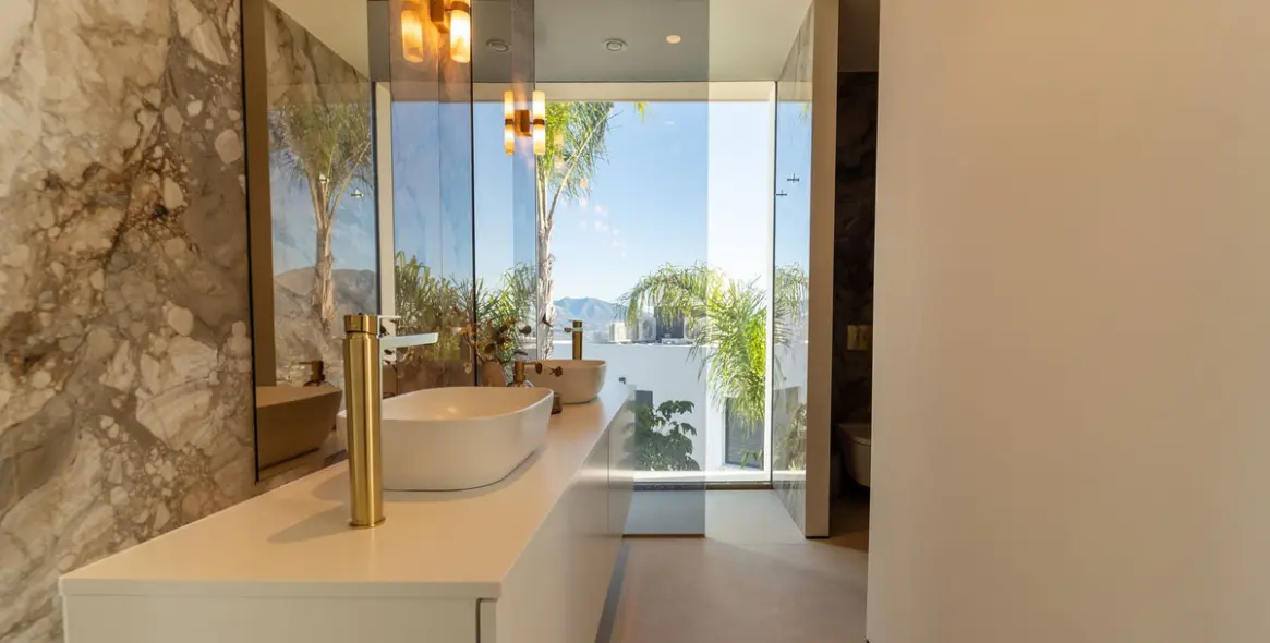 Продажа  отдельно стоящей виллы в La Cala Golf 30