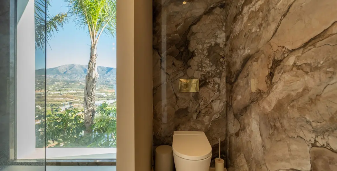 Продажа  отдельно стоящей виллы в La Cala Golf 31