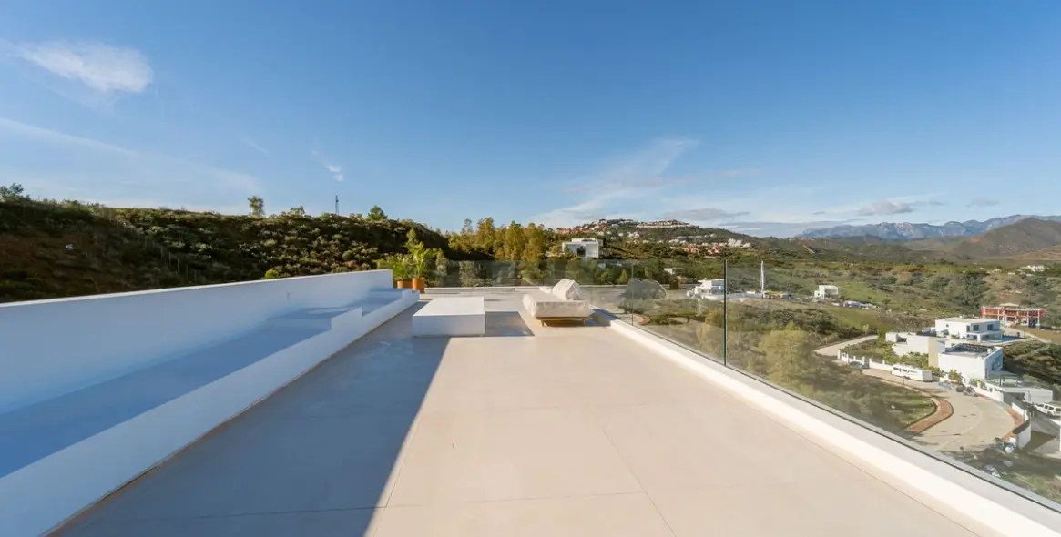 Продажа  отдельно стоящей виллы в La Cala Golf 41