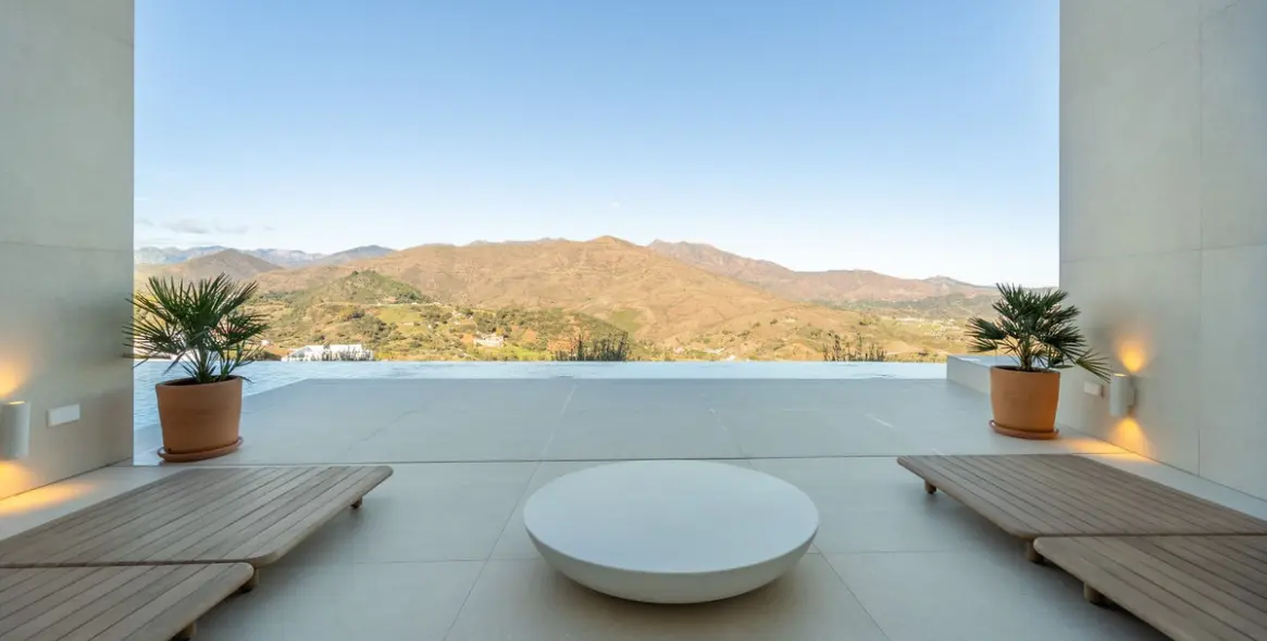 Продажа  отдельно стоящей виллы в La Cala Golf 45