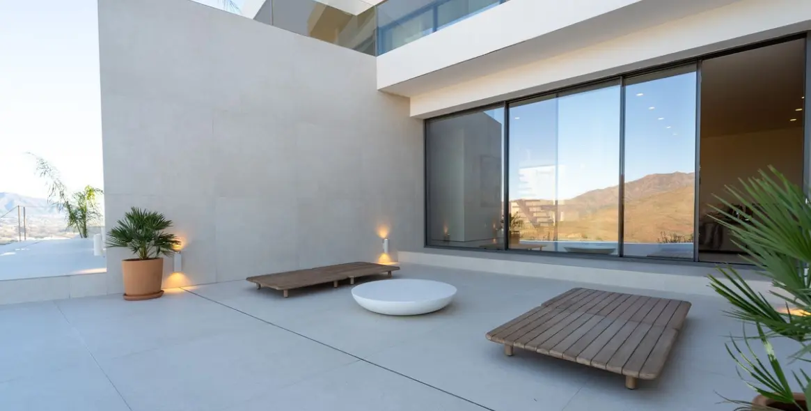 Продажа  отдельно стоящей виллы в La Cala Golf 46