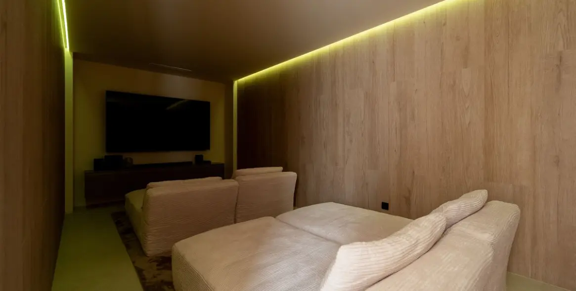 Продажа  отдельно стоящей виллы в La Cala Golf 55