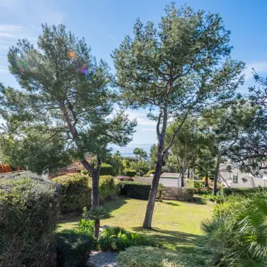 Sale of townhouse in The Golden Mile