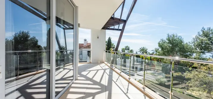 Sale of townhouse in The Golden Mile 3