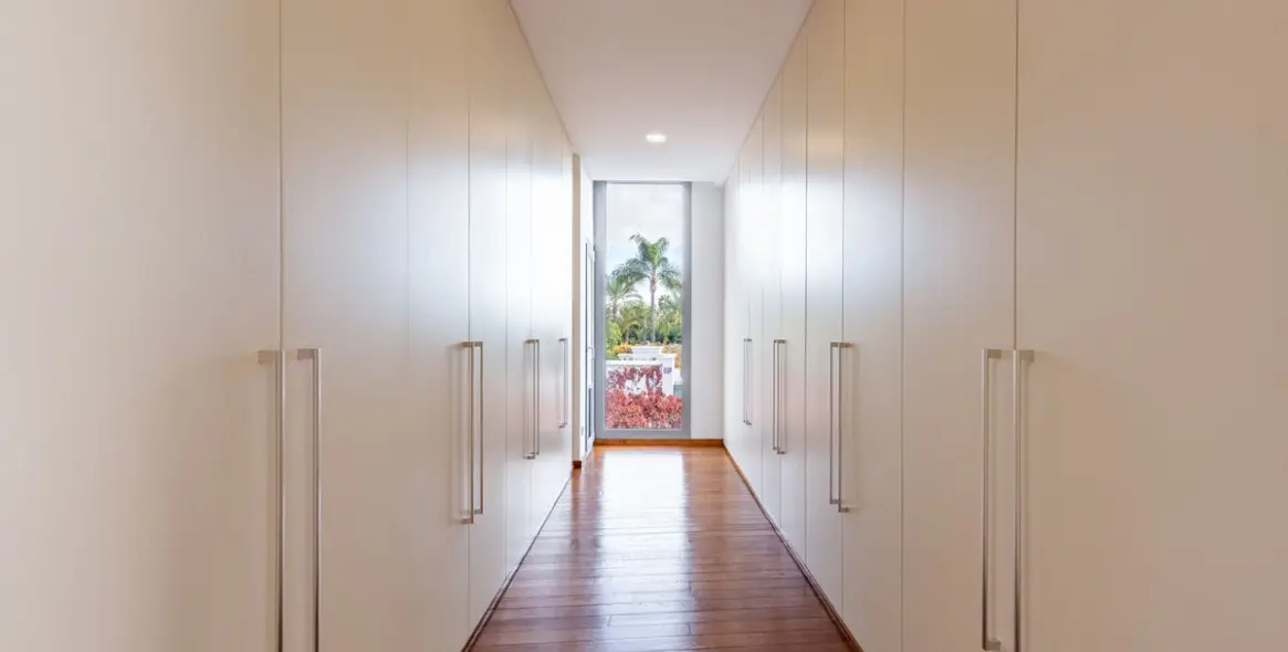 Sale of townhouse in The Golden Mile 15