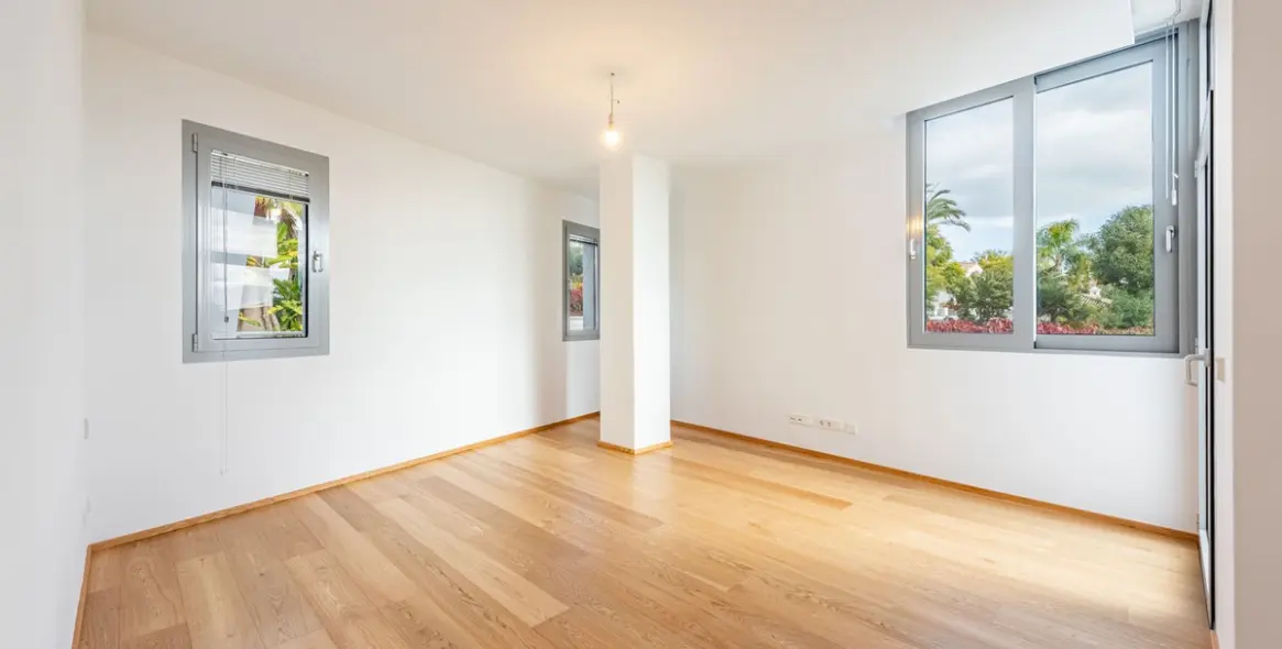 Venta de adosado en The Golden Mile 26