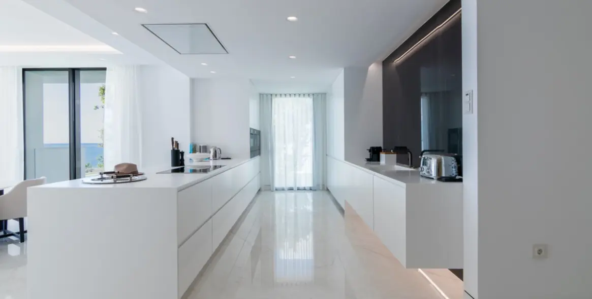 Краткосрочная аренда апартаментов на среднем этаже в Estepona 16