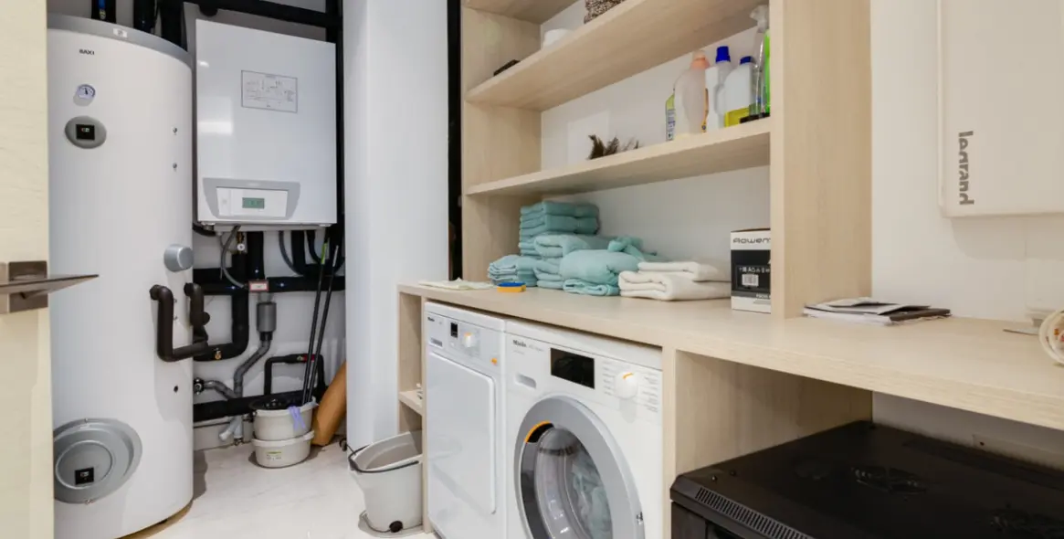 Short-term rent of middle floor apartment in Estepona 31