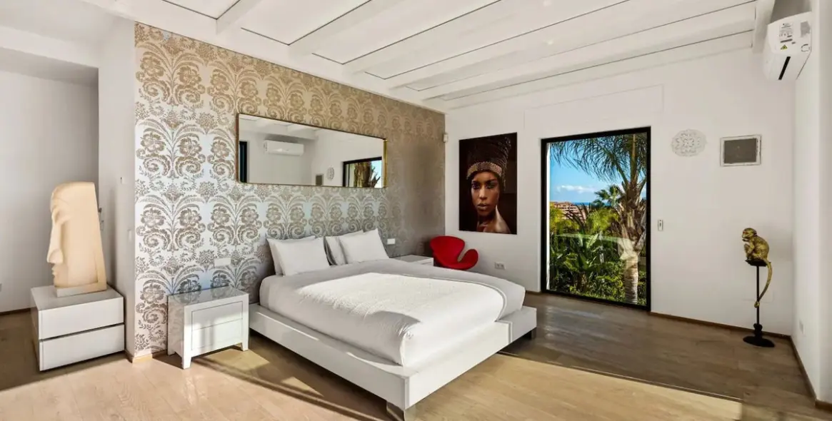 Short-term rent of detached villa in Benahavís 6