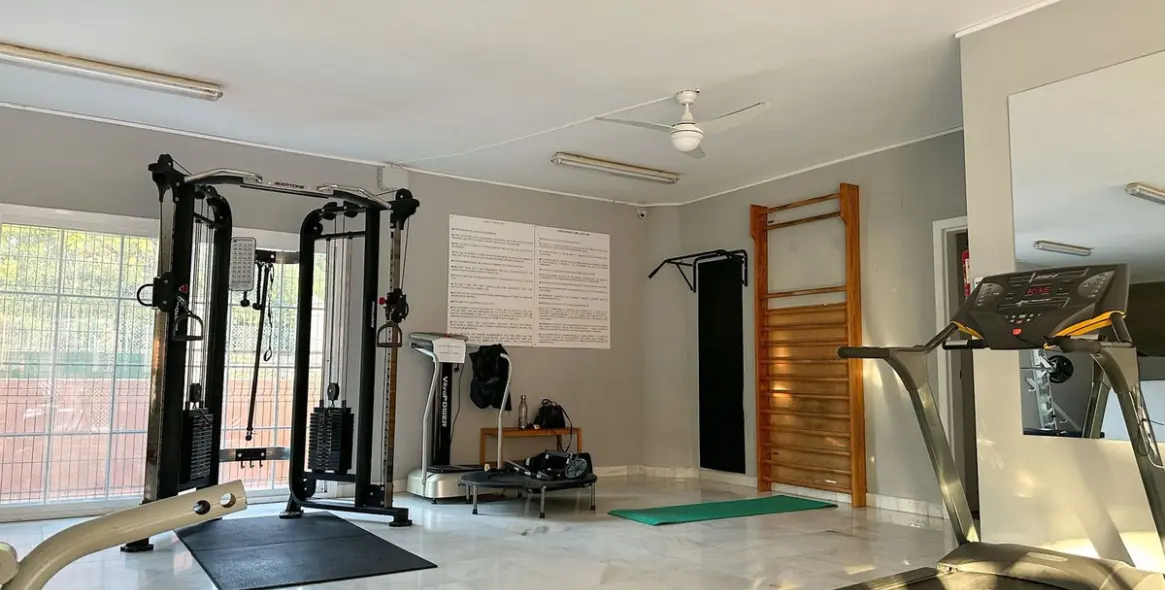 Long-term rent of middle floor apartment in Guadalmina Baja 5