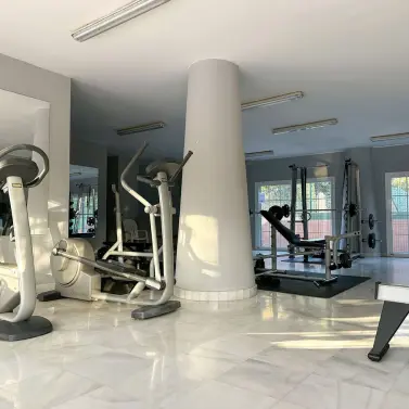 Long-term rent of middle floor apartment in Guadalmina Baja