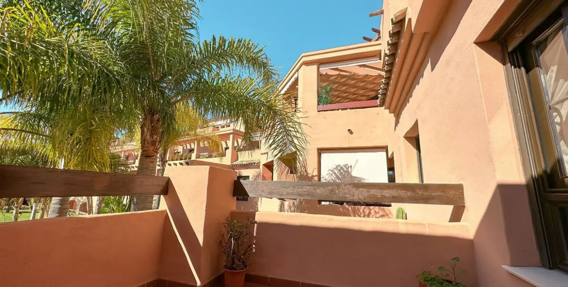 Long-term rent of middle floor apartment in Guadalmina Baja 11