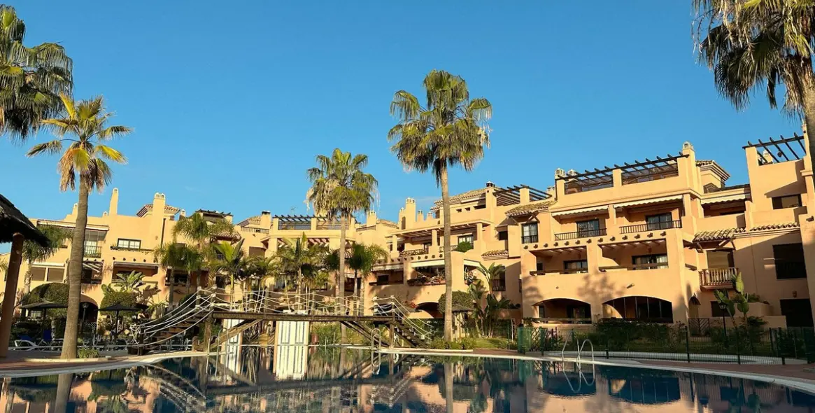 Long-term rent of middle floor apartment in Guadalmina Baja 15