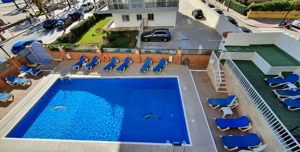 Sale of middle floor apartment in Fuengirola 4