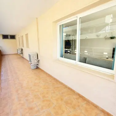 Sale of middle floor apartment in Fuengirola
