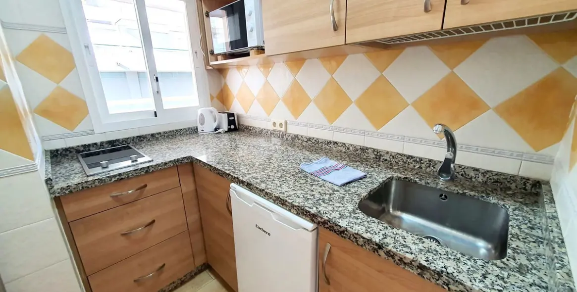 Sale of middle floor apartment in Fuengirola 7