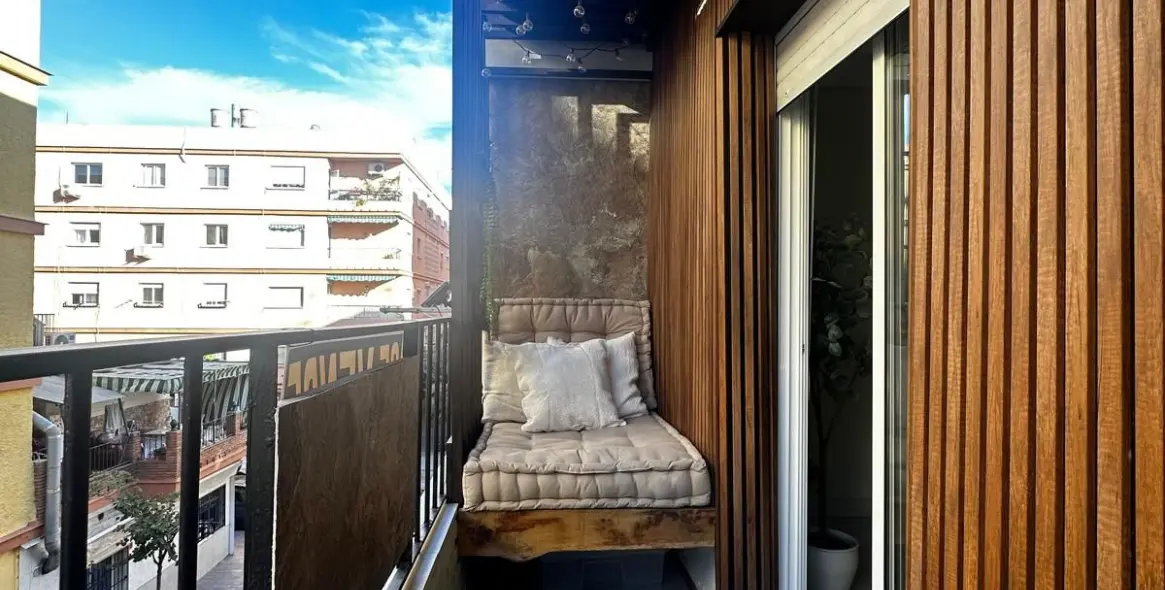 Sale of middle floor apartment in Fuengirola 1