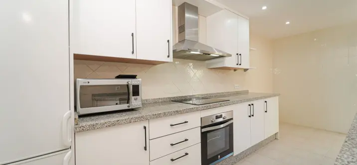 Sale of penthouse in Elviria 0