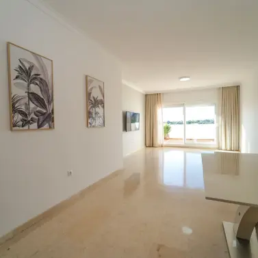 Sale of penthouse in Elviria